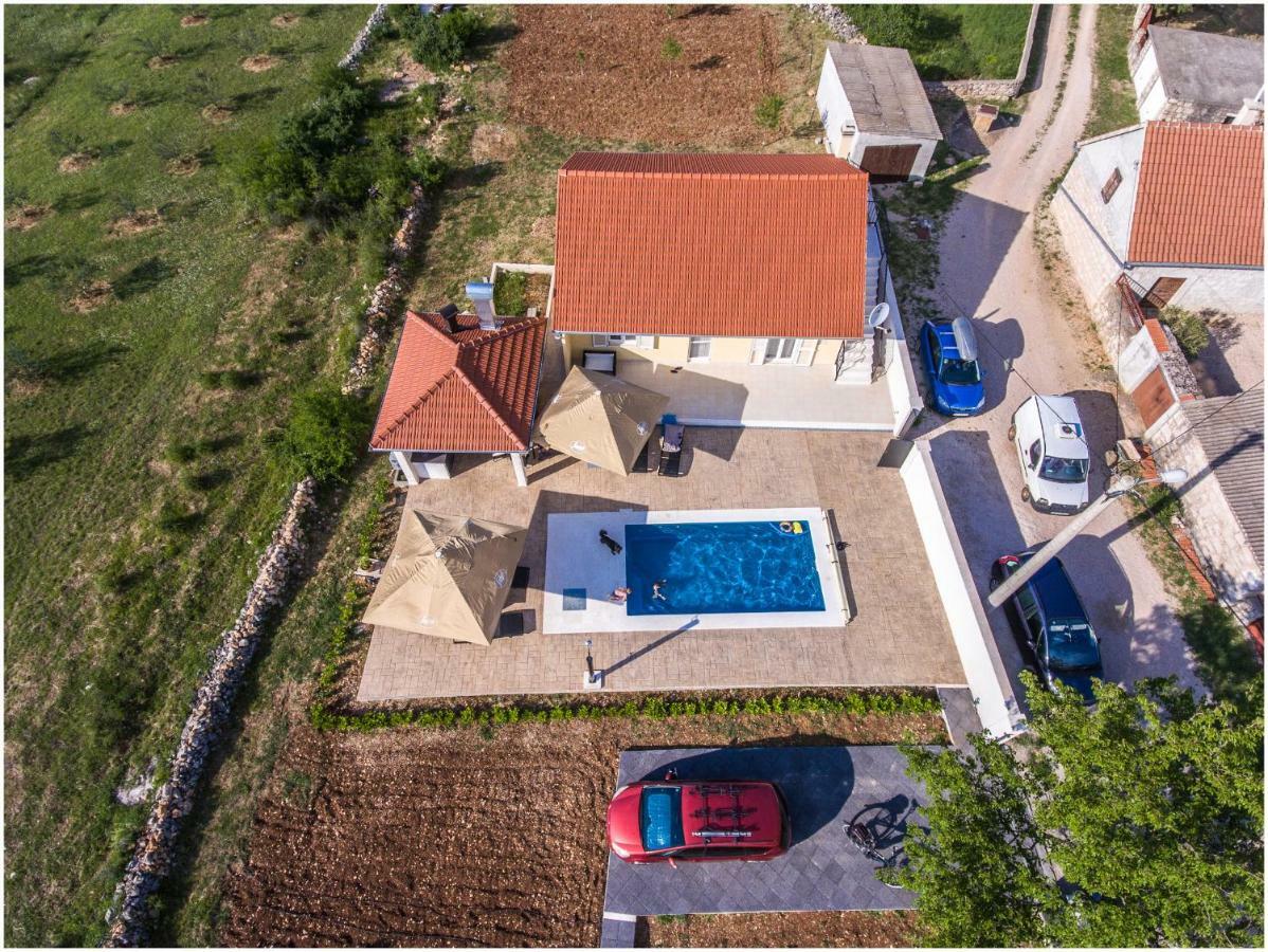 House Mellifera Razvode Exterior foto